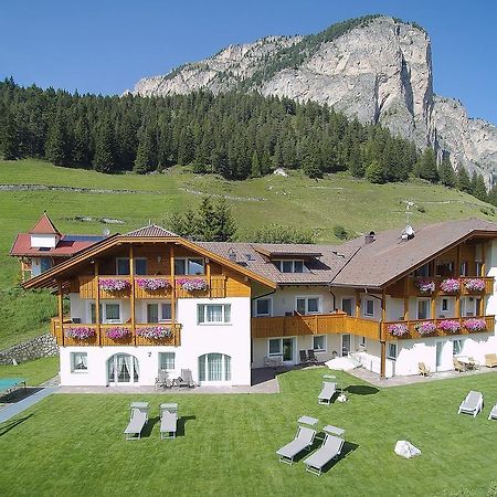 Garni La Majon Hotel Selva di Val Gardena Kültér fotó